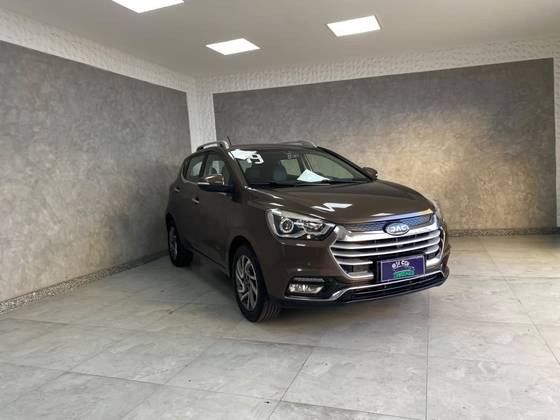 JAC T40 1.6 16V GASOLINA 4P CVT JAC T40 1.6 16V GASOLINA 4P CVT